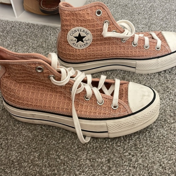 converse - Picture 2 of 5